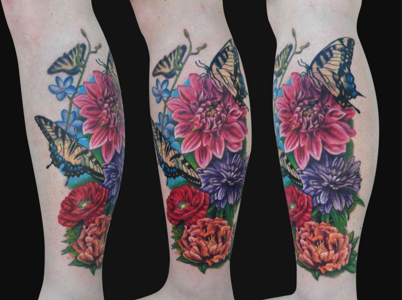 Flowers and insects tattoo